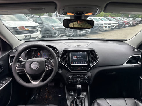 Used 2022 Jeep Cherokee Limited image 34