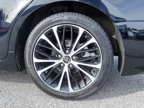 Used 2019 Toyota Camry SE image 14