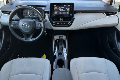Used 2022 Toyota Corolla LE image 18