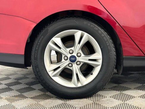 Used 2014 Ford Focus SE w/ SE Winter Package image 35