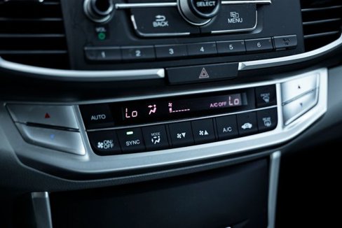 Used 2015 Honda Accord LX image 36