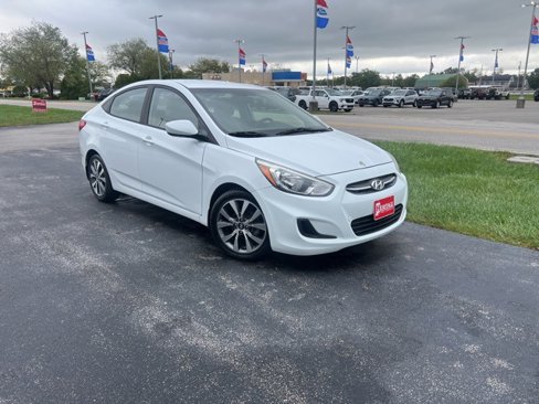 Used 2017 Hyundai Accent Value Edition image 2