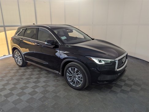 New 2025 INFINITI QX50 Luxe image 2