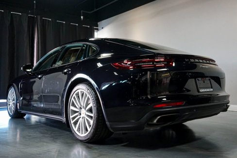 Used 2018 Porsche Panamera image 7