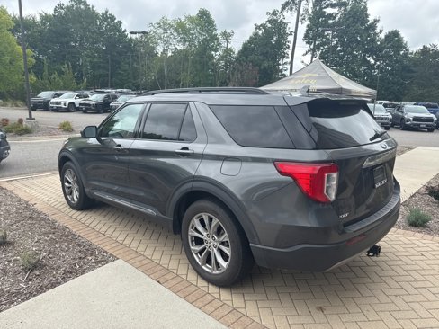 Used 2020 Ford Explorer XLT w/ Equipment Group 202A image 6