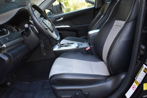 Used 2013 Toyota Camry SE image 23