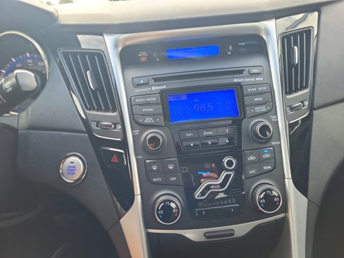 Used 2013 Hyundai Sonata Limited image 22