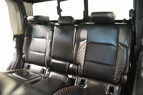 Used 2023 Jeep Gladiator Overland image 11