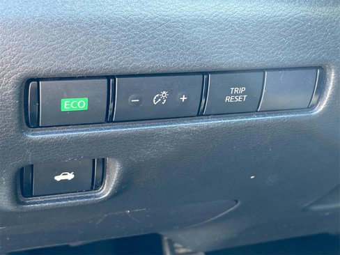 Used 2023 Nissan Sentra SV image 20
