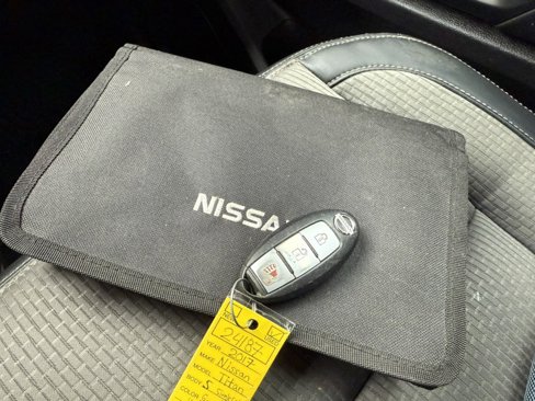 Used 2017 Nissan Titan S image 29