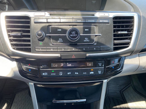 Used 2017 Honda Accord LX image 22