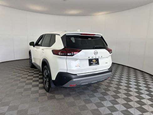 Used 2023 Nissan Rogue SV image 8