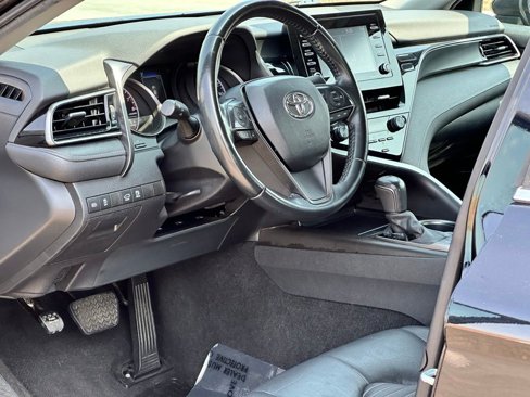 Used 2022 Toyota Camry SE image 9