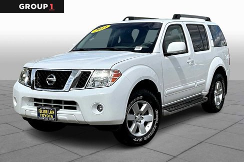 Used 2012 Nissan Pathfinder SV image 1