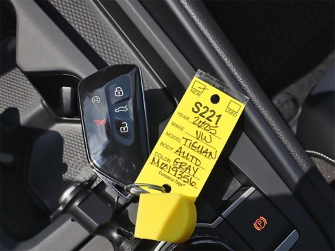 Used 2017 Jeep Renegade Limited image 25