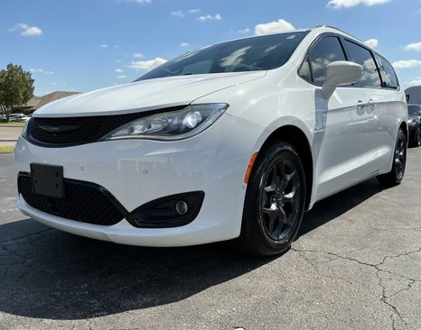 Used 2019 Chrysler Pacifica Touring-L Plus w/ Advanced Safetytec Group image 7
