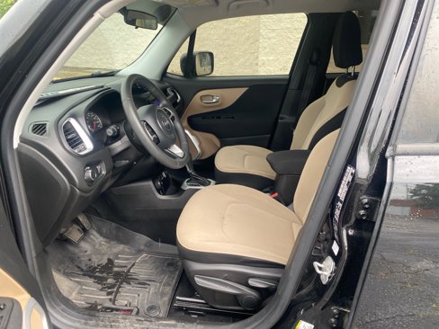 Used 2015 Jeep Renegade Sport w/ Power & Air Group image 9