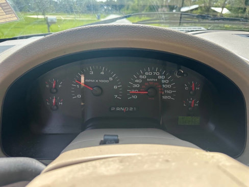 Used 2006 Ford F150 XLT image 11