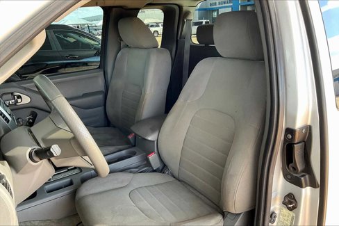 Used 2015 Nissan Frontier S image 8