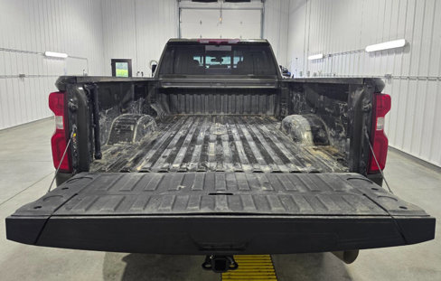 Used 2022 Chevrolet Silverado 3500 LTZ w/ LTZ Plus Package image 14
