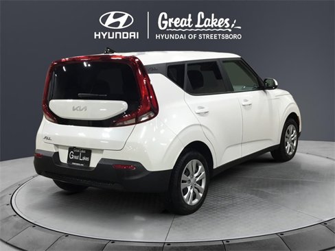 Used 2022 Kia Soul LX image 5