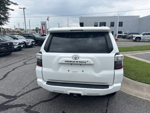 Used 2018 Toyota 4Runner SR5 Premium image 8