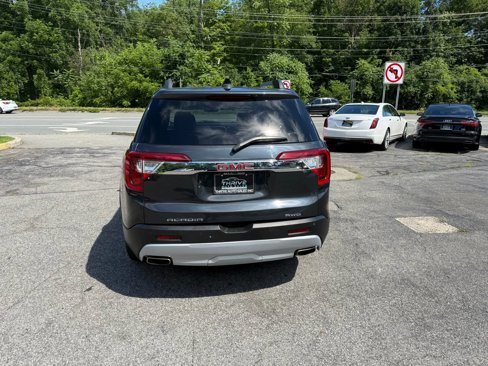 Used 2020 GMC Acadia SLT w/ Driver Alert Package II image 5