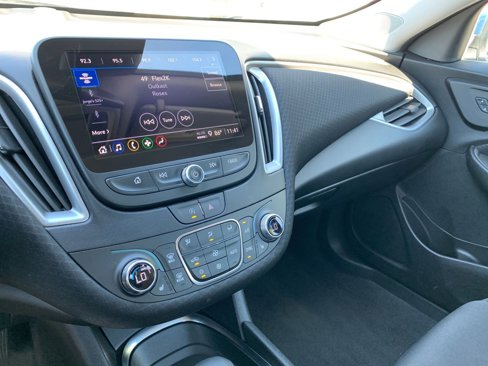 Used 2024 Chevrolet Malibu LT image 18