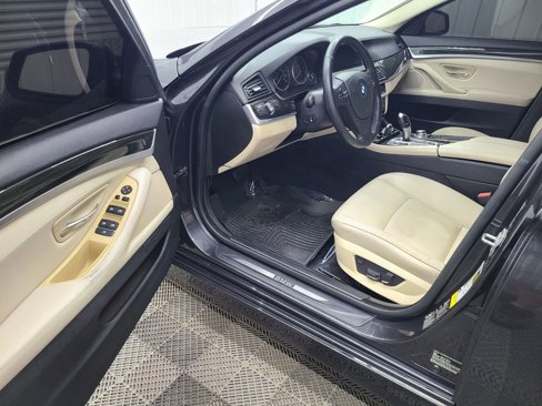 Used 2013 BMW 535i xDrive Sedan image 21