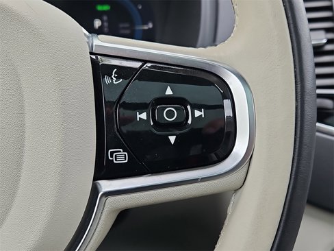 Used 2023 Volvo XC90 T8 Ultimate w/ Protection Package Premier image 29