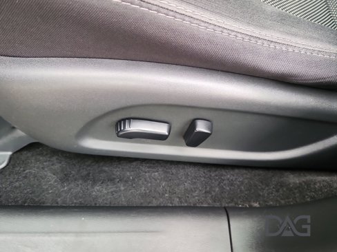 Used 2019 Nissan Pathfinder SV image 15