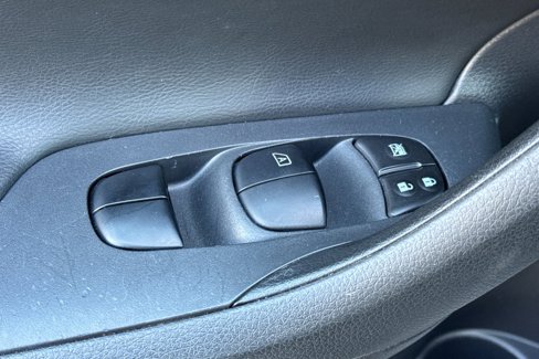 Used 2018 Nissan Altima 2.5 S w/ S Convenience Package image 12