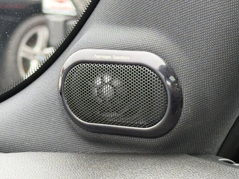 Used 2015 MINI Cooper 2-Door Hardtop w/ Premium Package image 17