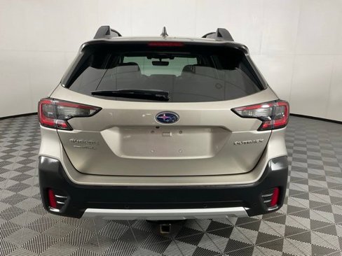 Used 2020 Subaru Outback Limited image 6