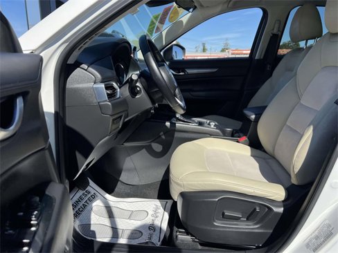 Used 2017 MAZDA CX-5 Touring image 11
