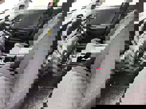 New 2025 Kia K4 LXS image 9