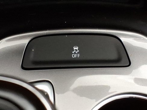Used 2018 Chevrolet Malibu LT image 19