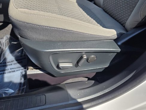 Used 2020 Ford Escape SE Sport image 24
