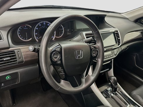 Used 2017 Honda Accord EX-L image 18