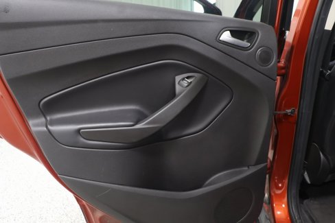 Used 2019 Ford Escape Titanium image 23