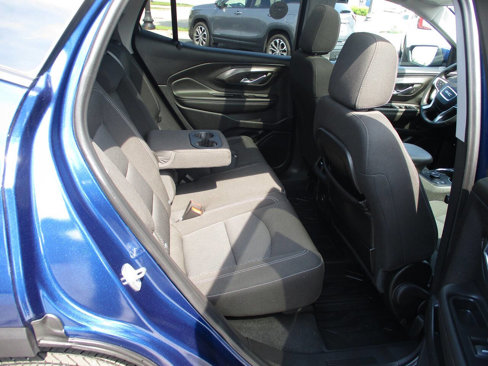 Used 2023 GMC Terrain SLE w/ Driver Convenience Package image 7