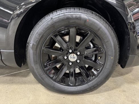 Used 2015 Lincoln MKT AWD image 41
