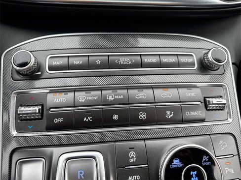 Used 2022 Hyundai Santa Fe Limited image 19