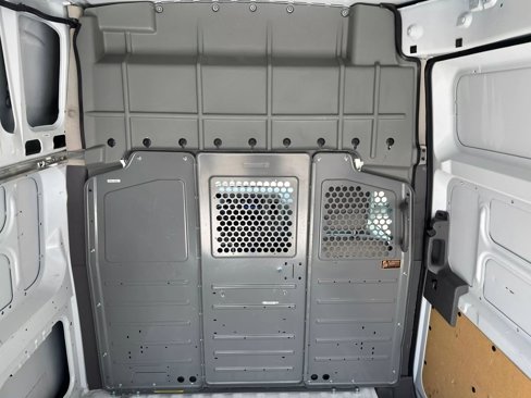 Used 2020 Nissan NV 2500 S image 22