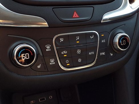 Used 2019 Chevrolet Equinox LT image 16
