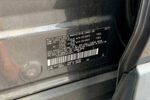 Used 2021 Toyota RAV4 LE image 33