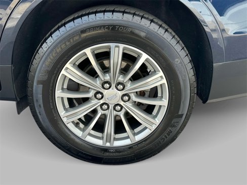 Used 2017 Cadillac XT5 Luxury w/ Driver Awareness Package image 13