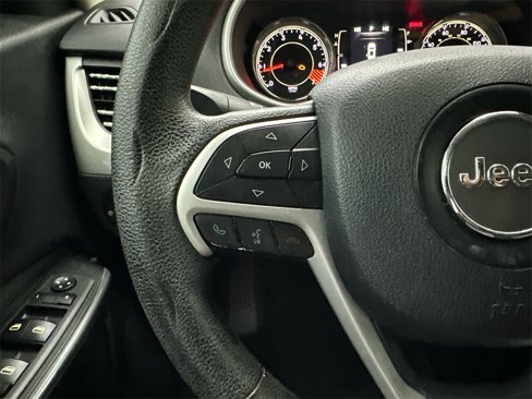 Used 2014 Jeep Cherokee Sport image 24
