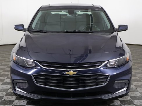 Used 2017 Chevrolet Malibu LT image 8