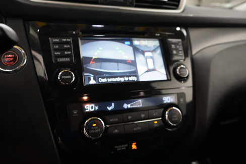 Used 2014 Nissan Rogue SV w/ SV Premium Package image 23